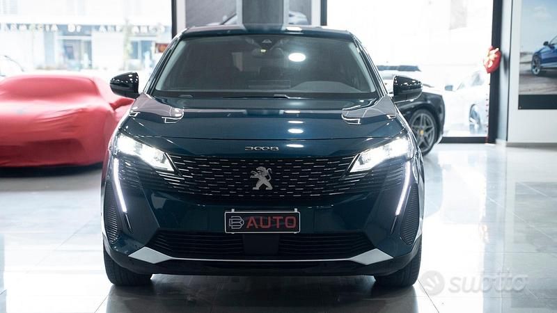 Usata Peugeot 3008 Allure 131 CV (96 kW) 2022 Blu SUV