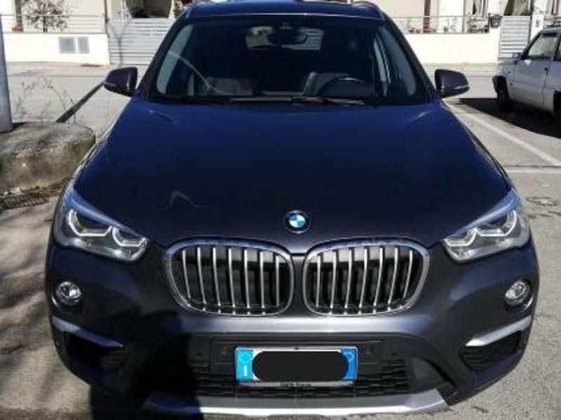 Usado BMW X1 xLine 150 HP (110 kW) 2017 Cinzento SUV