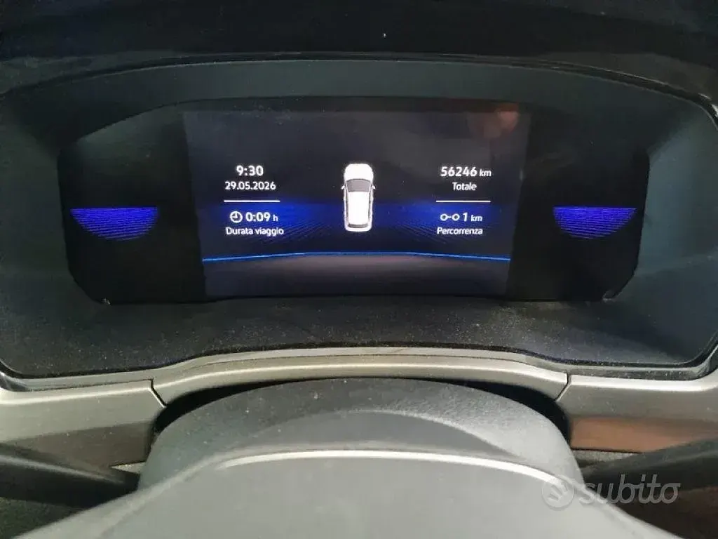 Usata VW Touran Business 150 CV (110 kW) 2023 Blu metallizzato Monovolume