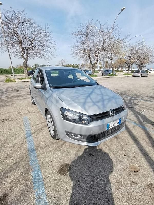 Usata VW Polo Trendline 60 CV (44 kW) 2012 Grigio Utilitaria