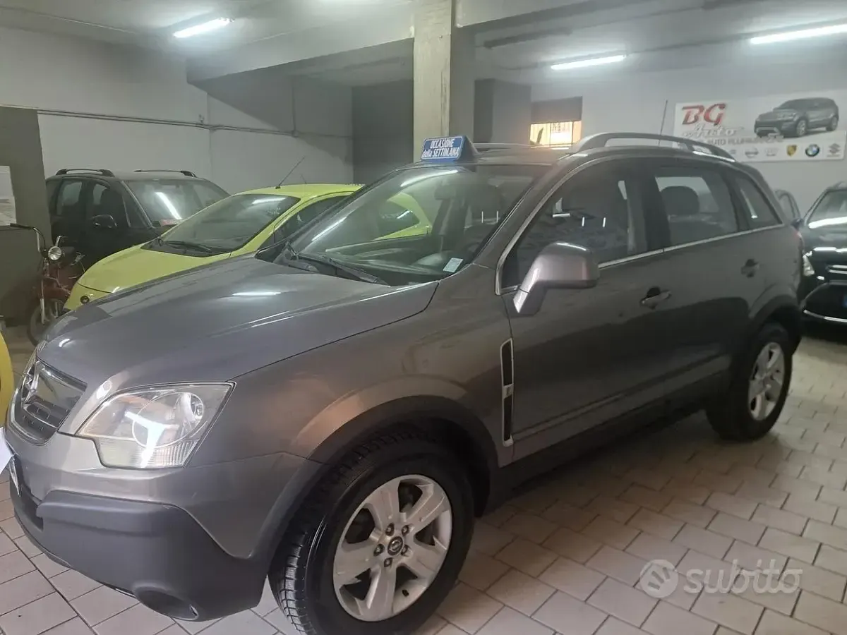 Usata Opel Antara 150 CV (110 kW) 2008 Marrone SUV