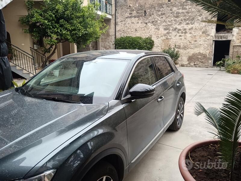 Usata VW T-Roc Style 116 CV (85 kW) 2021 Grigio SUV