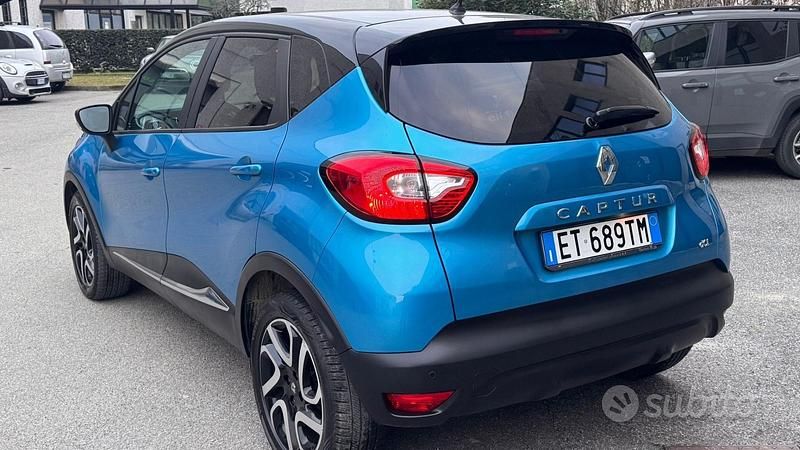 Usata Renault Captur 90 CV (66 kW) 2014 Blu SUV
