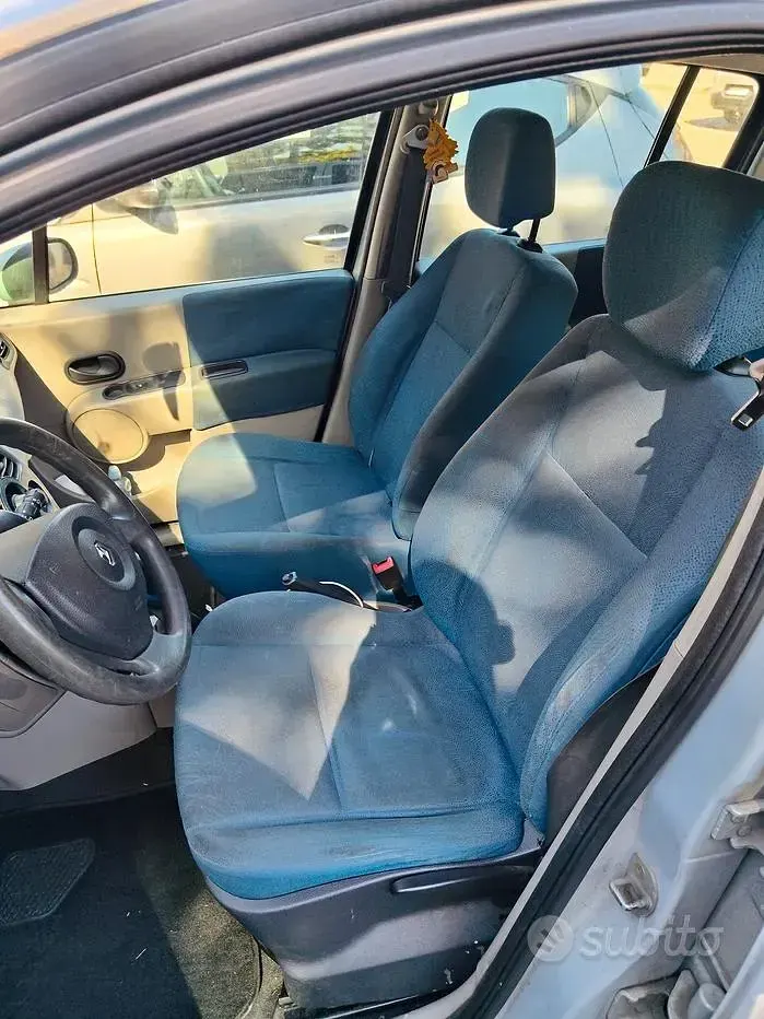 Usata Renault Modus 2005 Grigio Monovolume