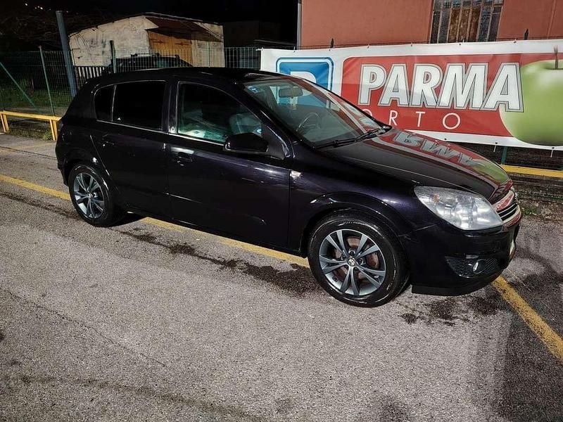 Usata Opel Astra Cosmo 110 CV (80 kW) 2010 Station wagon