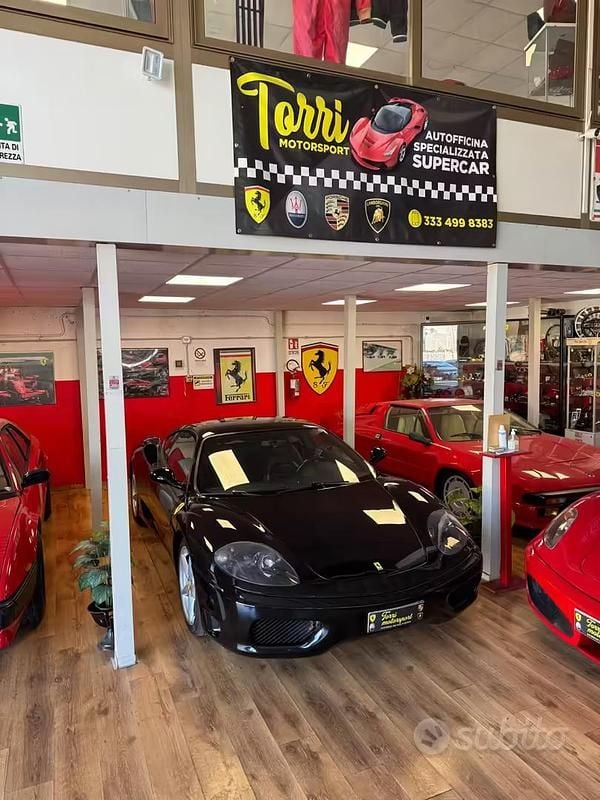 Usata Ferrari 360 400 CV (294 kW) 2000 Nero Coupé