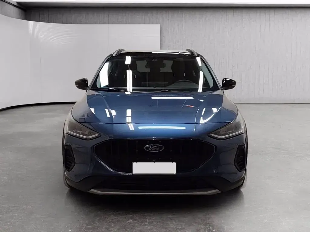 Usata Ford Focus Active 125 CV (91 kW) 2023 Blu SUV