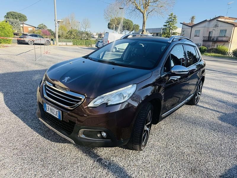 Usata Peugeot 2008 Allure 115 CV (84 kW) 2013 Marrone SUV