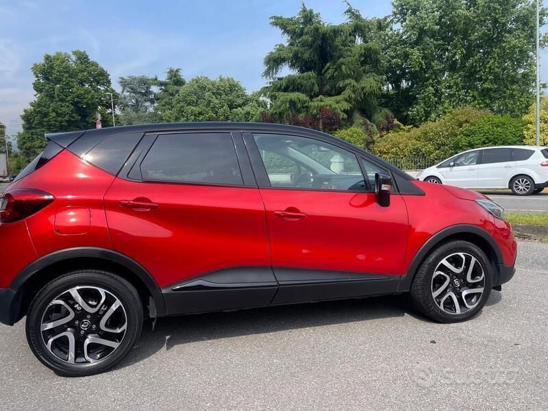 Usata Renault Captur Life 90 CV (66 kW) 2018 Rosso SUV