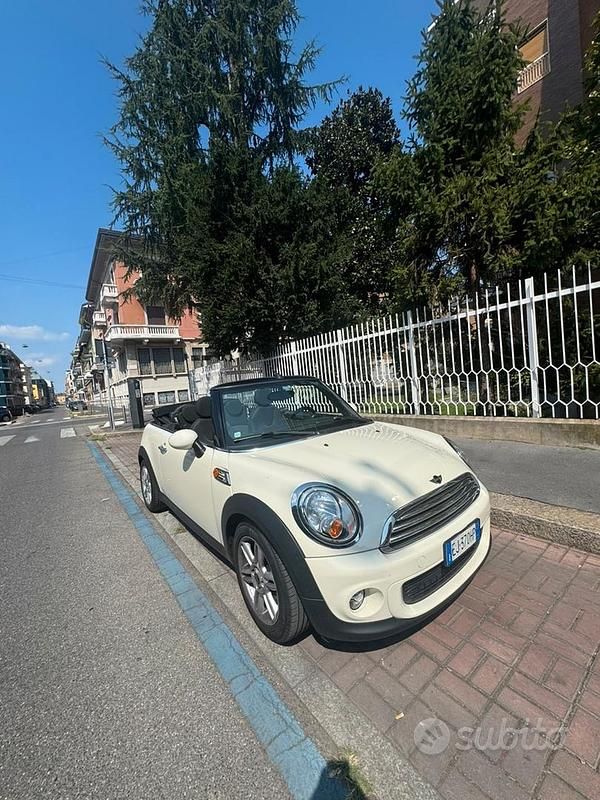 Usata Mini One Cabriolet 90 CV (66 kW) 2011 Bianco Cabrio