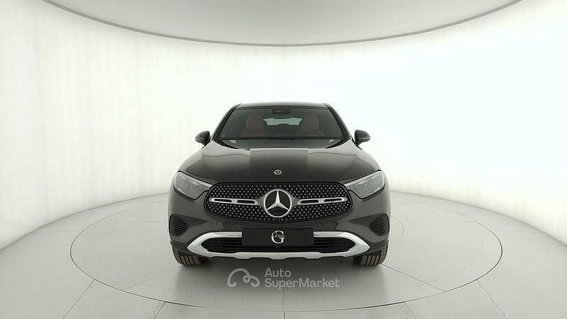 Nuova Mercedes GLC220 197 CV (144 kW) 2026 Gray Coupé