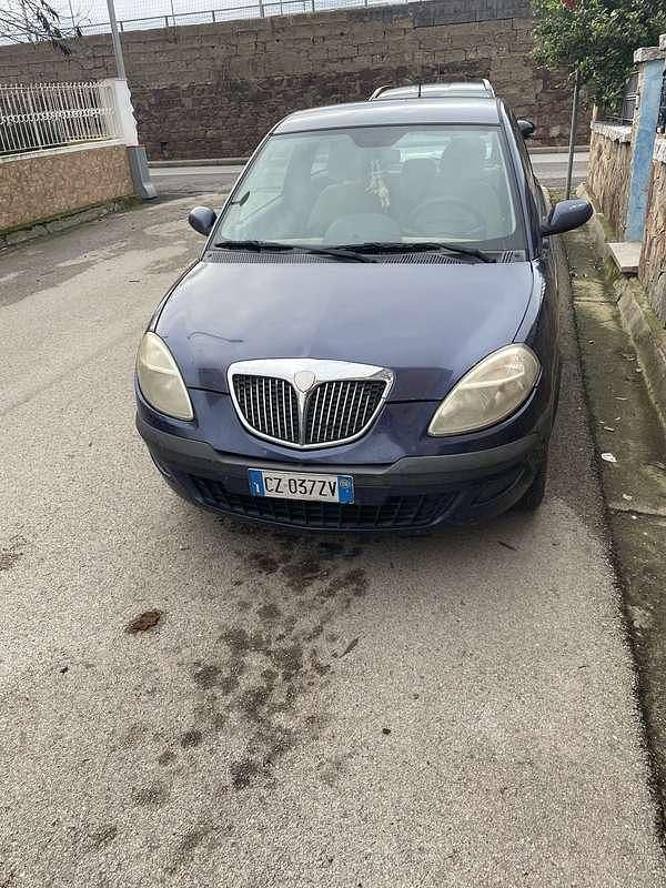 Usata Lancia Ypsilon 60 CV (44 kW) 2006 Utilitaria