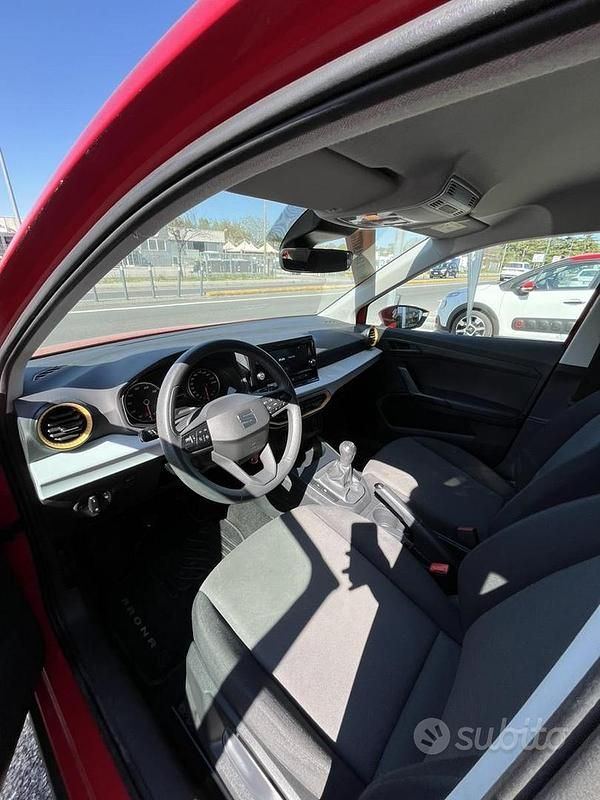 Usata Seat Arona 95 CV (69 kW) 2022 Rosso SUV