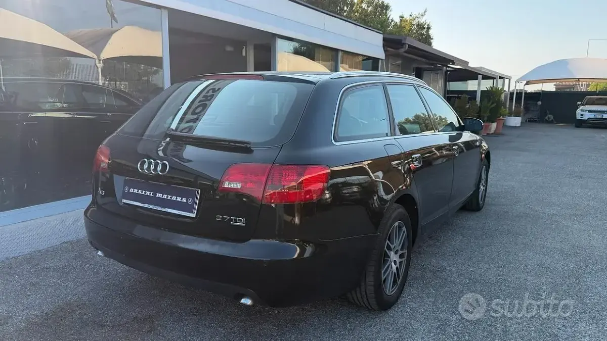 Usata Audi A6 140 CV (102 kW) 2006 Nero Station wagon