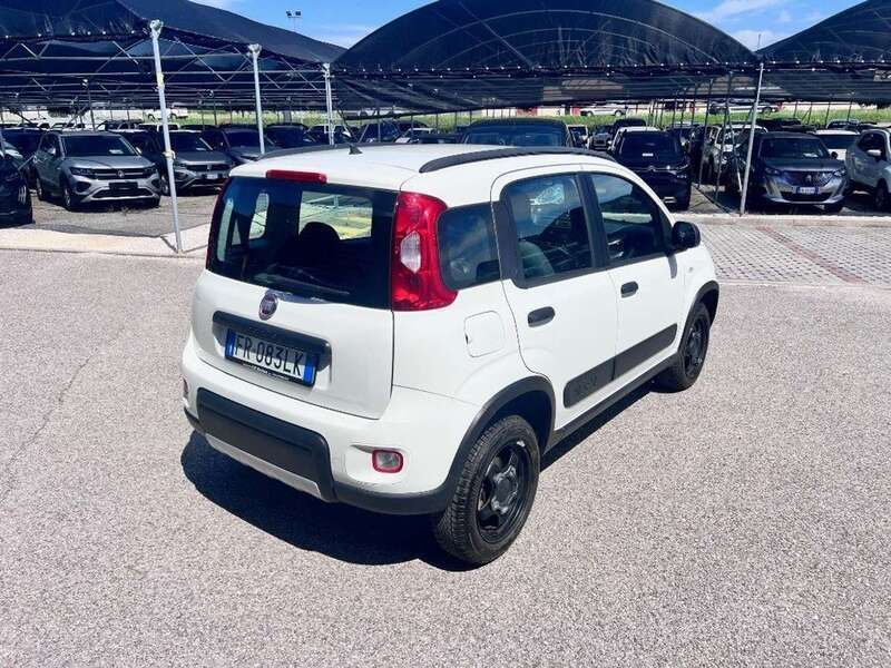 Usata Fiat Panda 4x4 S 95 CV (69 kW) 2018 Bianco Utilitaria
