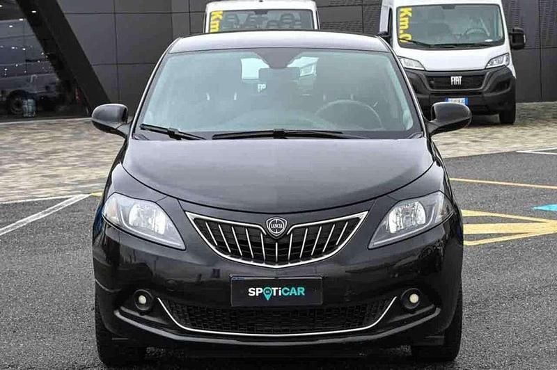 Usata Lancia Ypsilon Gold 69 CV (50 kW) 2021 Nero Utilitaria