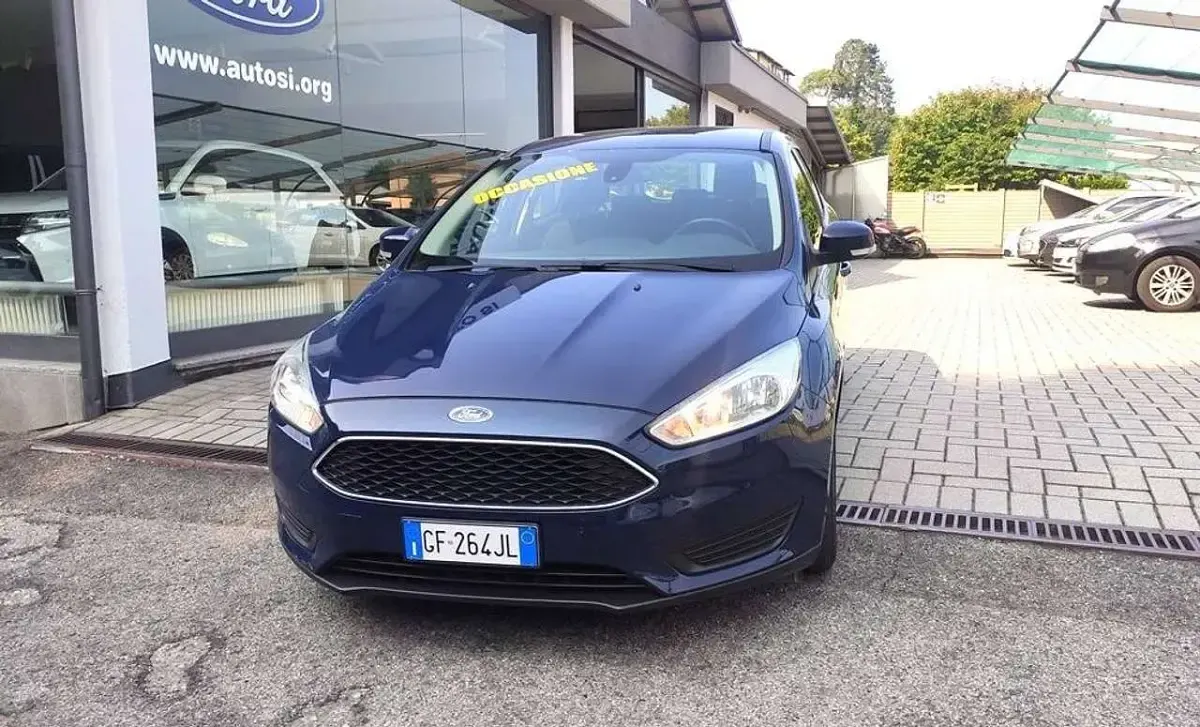 Usata Ford Focus 101 CV (74 kW) 2017 Blu/azzurro Station wagon