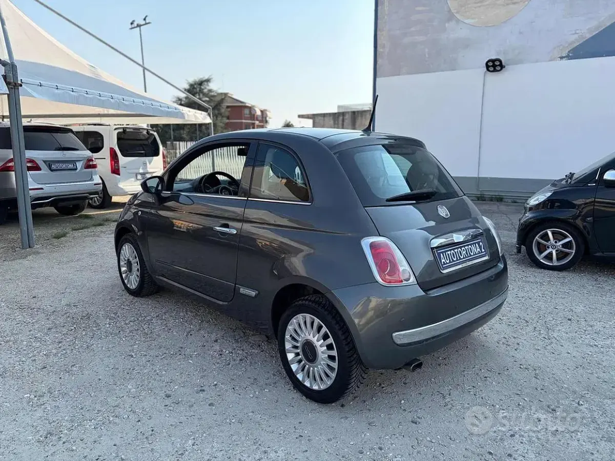 Usata Fiat 500 Lounge 69 CV (50 kW) 2014 Grigio scuro pastello Utilitaria