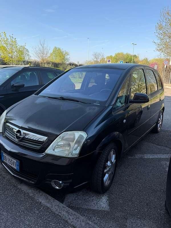 Usata Opel Meriva Cosmo 101 CV (74 kW) 2006 Monovolume
