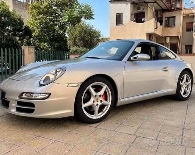 Usata Porsche 911 325 CV (239 kW) 2005 Grigio Coupé