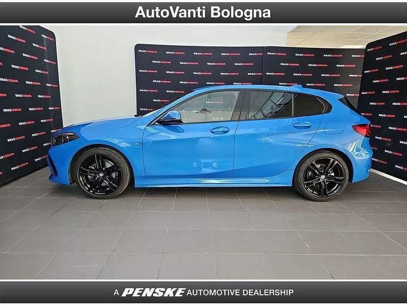 Usata BMW 118 M Sport 150 CV (110 kW) 2024 Blu/azzurro Utilitaria