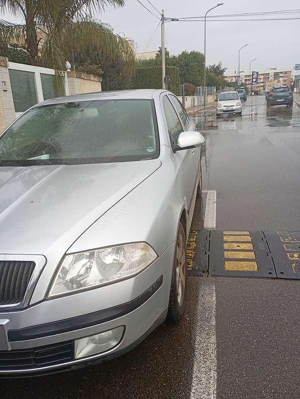 Usata Skoda Octavia Ambiente 90 CV (66 kW) 2004 Berlina