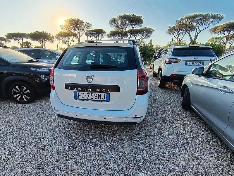 Begagnad Dacia Logan Ambiance 90 HK (66 kW) 2016 Vit Kombi