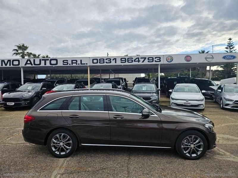 Usata Mercedes C180 Exclusive 136 CV (100 kW) 2015 Marrone Station wagon