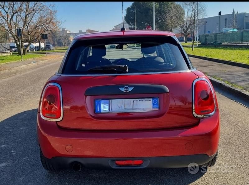 Usata Mini ONE 2016 Rosso Utilitaria