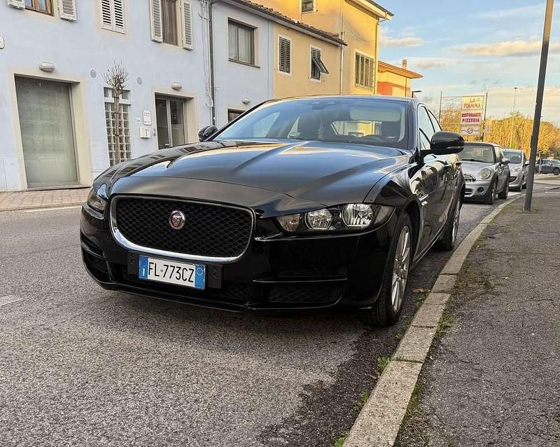Usata Jaguar XE Pure 179 CV (131 kW) 2017 Berlina
