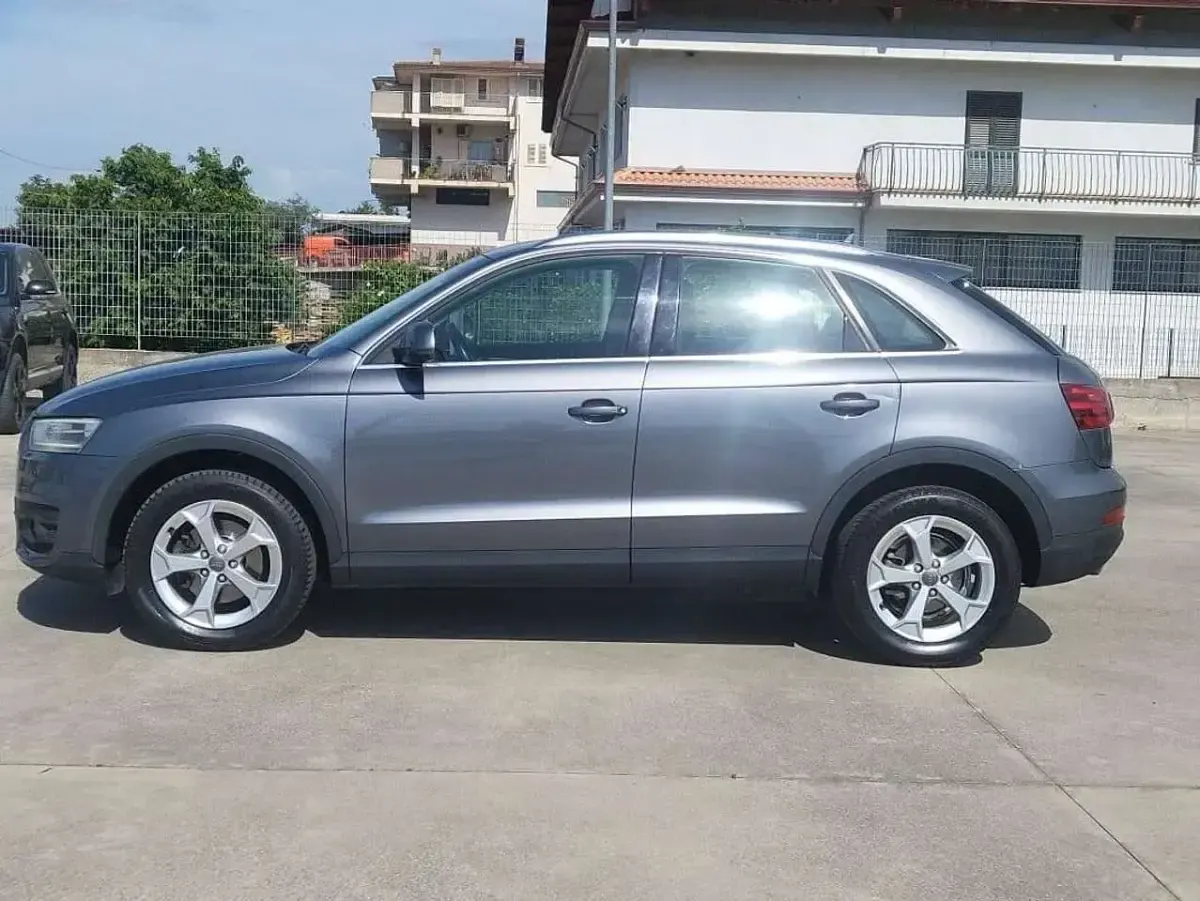 Usata Audi Q3 Business Plus 177 CV (130 kW) 2013 Grigio SUV