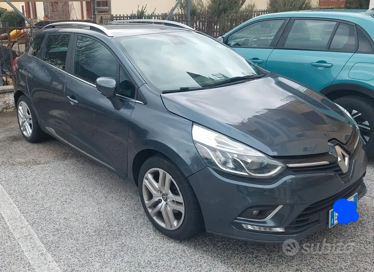 Usata Renault Clio 105 CV (77 kW) 2016 Grigio Station wagon