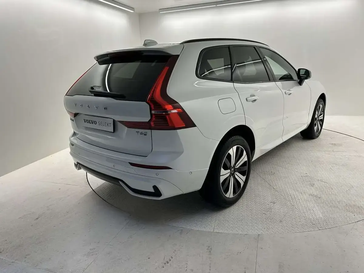 Usata Volvo XC60 Plus 349 CV (256 kW) 2025 Bianco SUV