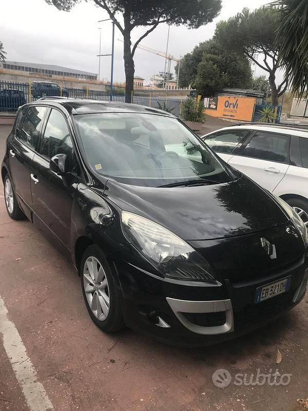 Usata Renault Scénic III 130 CV (95 kW) 2010 Nero Monovolume