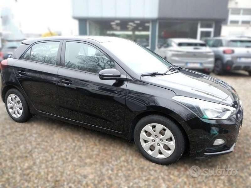 Usata Hyundai i20 Advanced 75 CV (55 kW) 2019 Nero Utilitaria