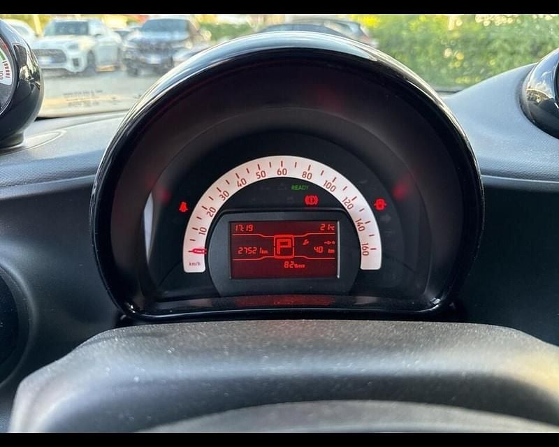 Usata Smart ForFour Electric Drive Passion 60 kW (82 CV) 2021 Nero Berlina