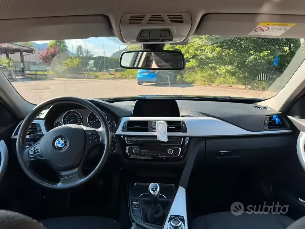 Usata BMW 320 Luxury Line 190 CV (139 kW) 2016 Nero Station wagon