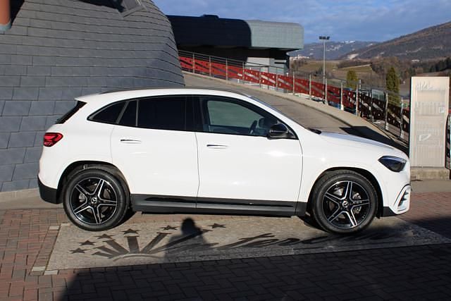 Käytetty Mercedes GLA220 AMG 224 HP (164 kW) 2024 Valkoinen Katumaasturi
