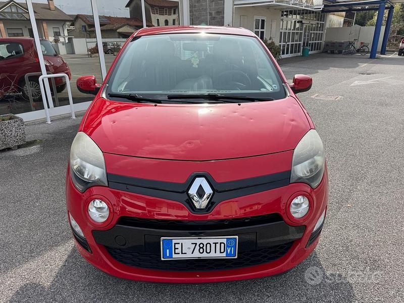 Usata Renault Twingo 75 CV (55 kW) 2012 Rosso Utilitaria
