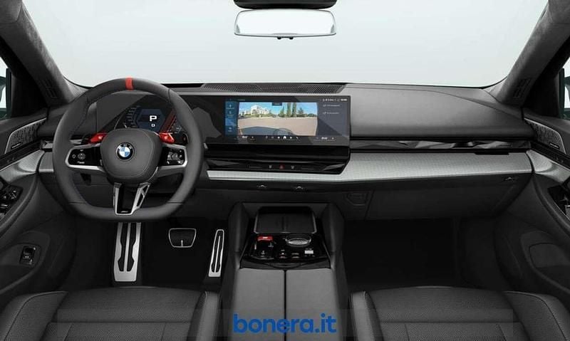Nuova BMW M5 727 CV (534 kW) 2026 Carbon black metallizzato Station wagon