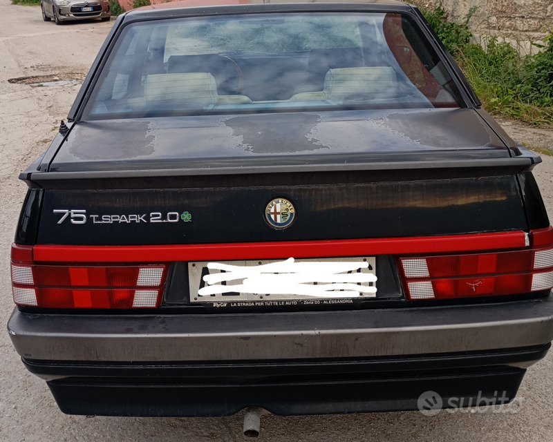Usato 1991 Alfa Romeo 75 2.0 Benzin 148 CV (8.000 €)