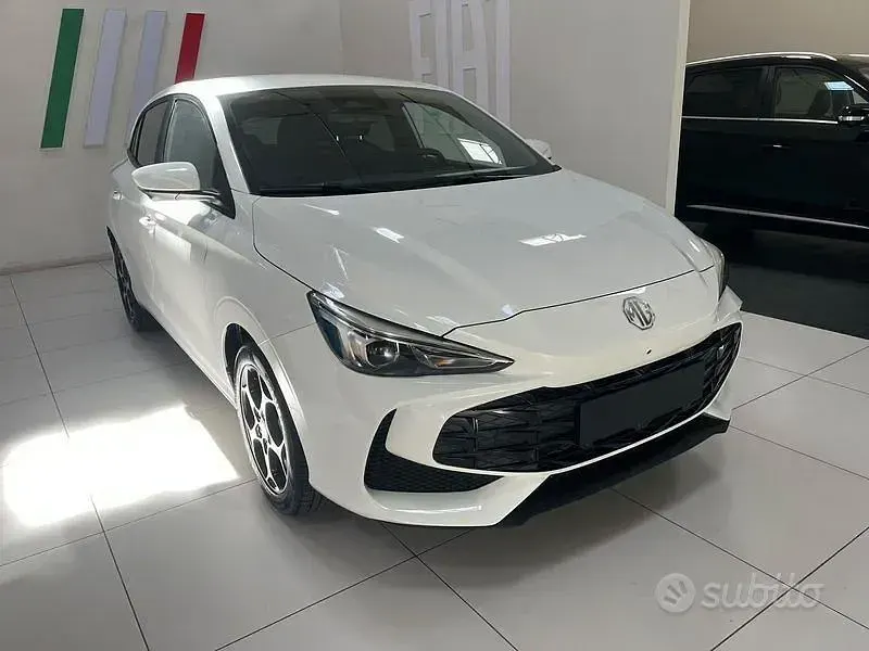 Nuova MG MG3 Luxury 194 CV (142 kW) 2026 Bianco Utilitaria