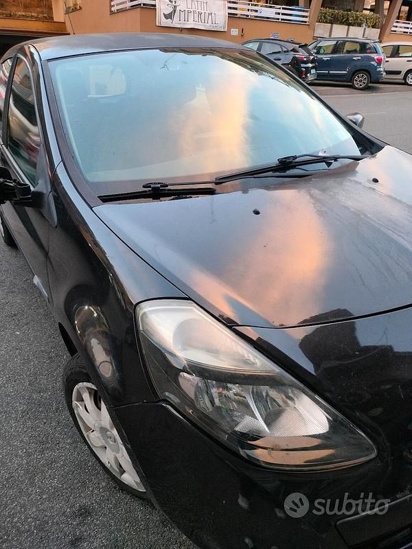 Usata Renault Clio II 58 CV (42 kW) 2006 Nero Berlina