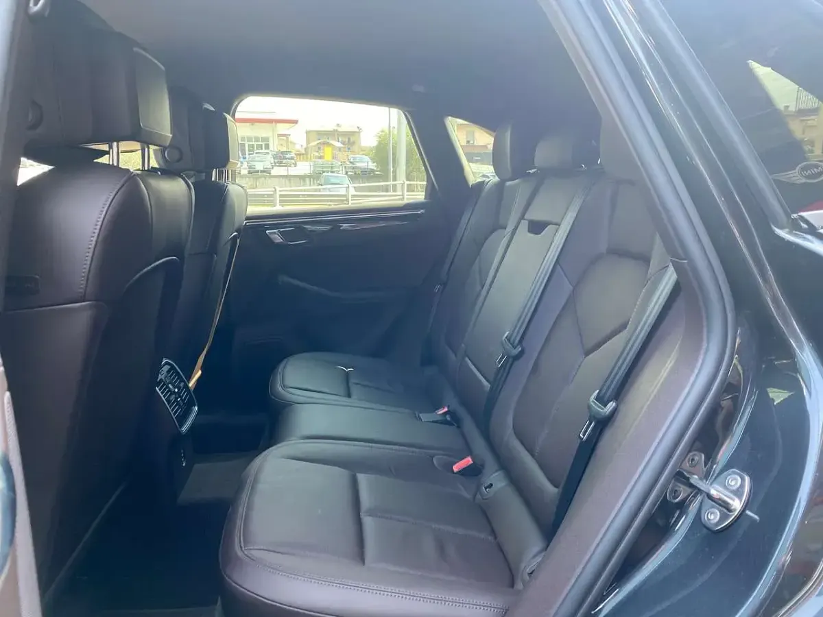 Usata Porsche Macan 354 CV (260 kW) 2020 Grigio SUV