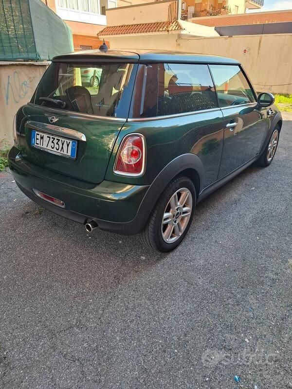 Usata Mini ONE 75 CV (55 kW) 2012 Verde Utilitaria