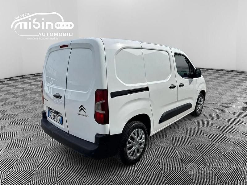Usata Citroën Berlingo Feel 131 CV (96 kW) 2021 Bianco Monovolume
