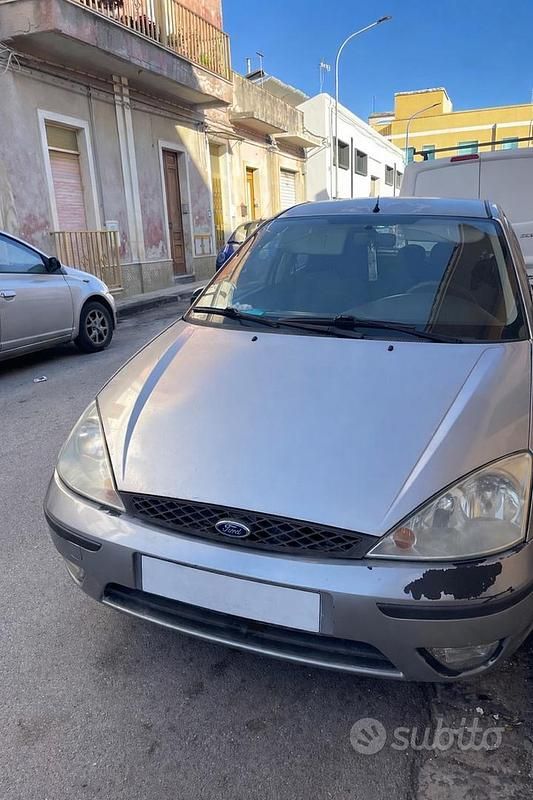 Usata Ford Focus 2004 Grigio Berlina