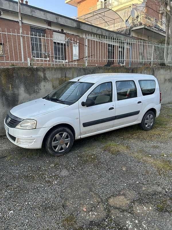 Usata Dacia Logan MCV Lauréate 87 CV (63 kW) 2009 Station wagon