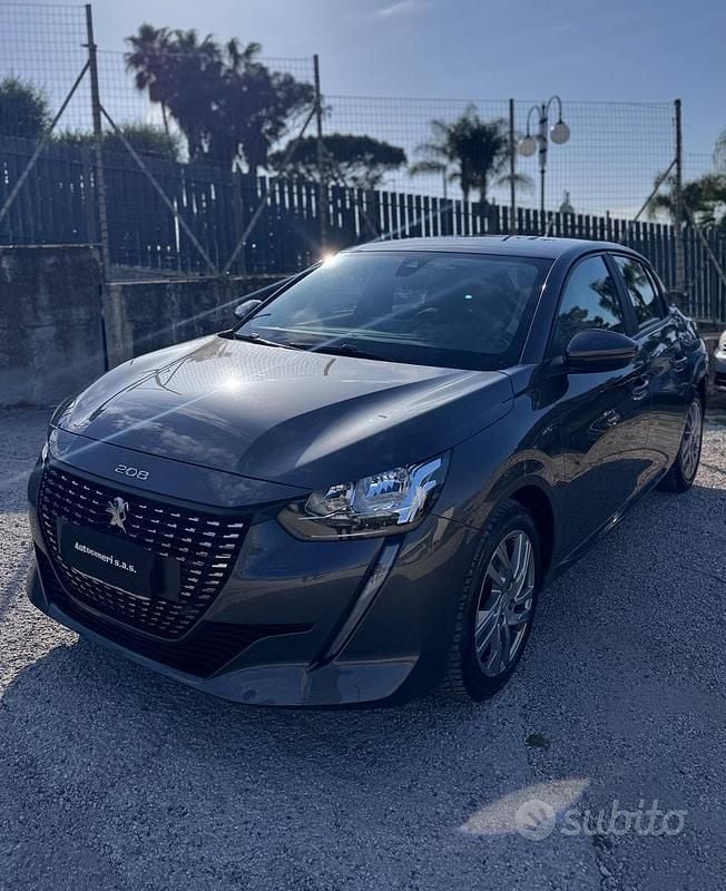 Usata Peugeot 208 Active 75 CV (55 kW) 2019 Grigio Utilitaria