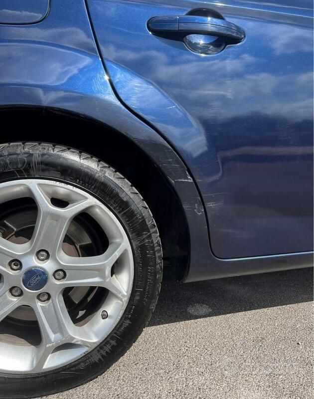 Usata Ford Mondeo 140 CV (102 kW) 2010 Blu Station wagon